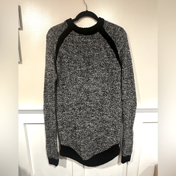 Lululemon Passage Sweater - Picture 2 of 6